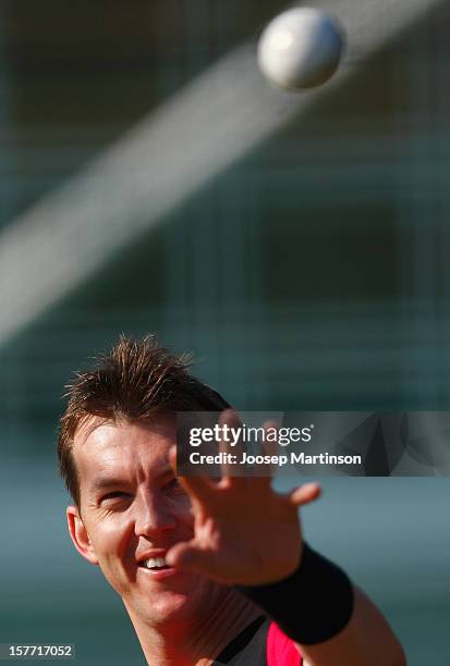 Brett Lee in action during a Sydney Sixers training session at Sydney Cricket Ground on December 6, 2012 in Sydney, Australia.