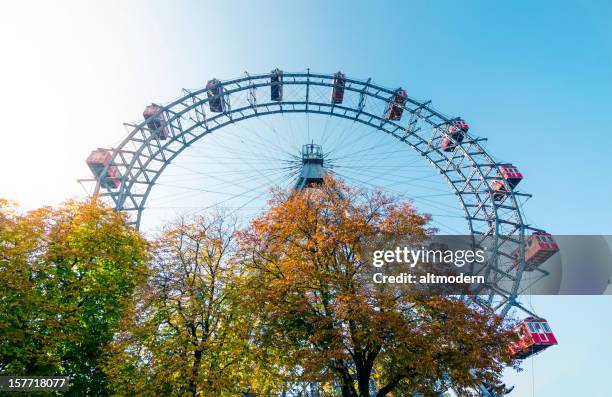 ferris wheel vienna - vienna holiday fair stock pictures, royalty-free photos & images