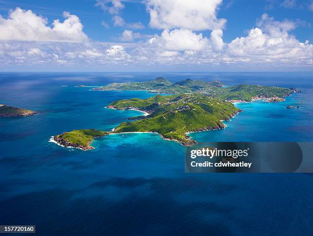 vue aérienne de saint-barthélemy, français antilles - caraïbéen photos et images de collection