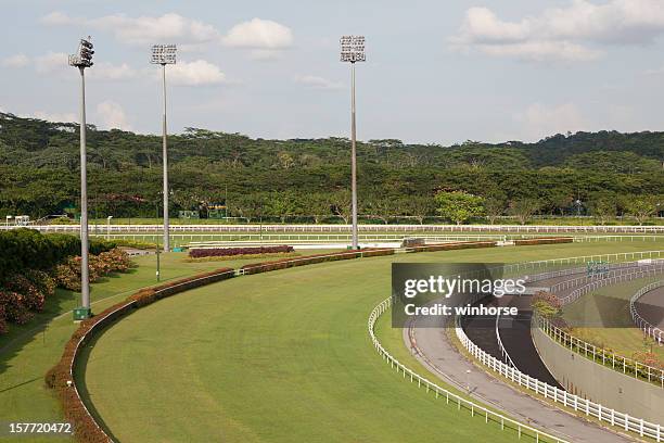 horse racing track - horse racing track stock pictures, royalty-free photos & images