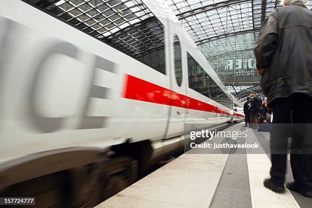 ice is incoming at station berlin - deutsche bahn stock pictures, royalty-free photos & images