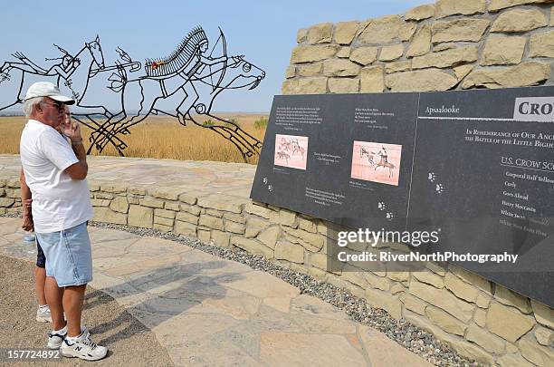battle of the little bighorn monument - little bighorn battlefield national monument stockfoto's en -beelden