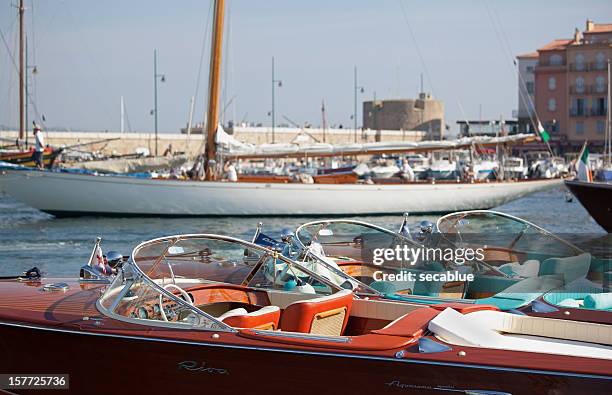 classic sports boats and yacht - st tropez stockfoto's en -beelden