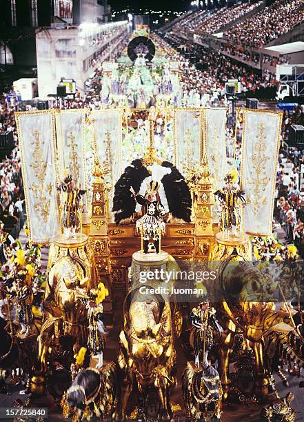 carnival in rio de janeiro - sambodromo - rio de janeiro carnival stock pictures, royalty-free photos & images