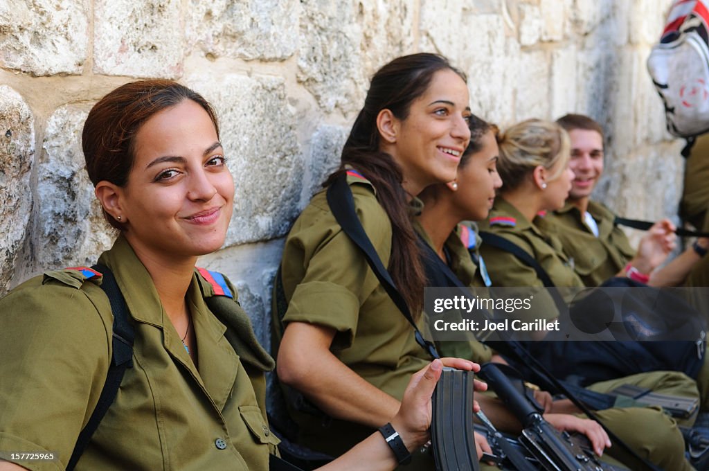 Women IDF soldiers