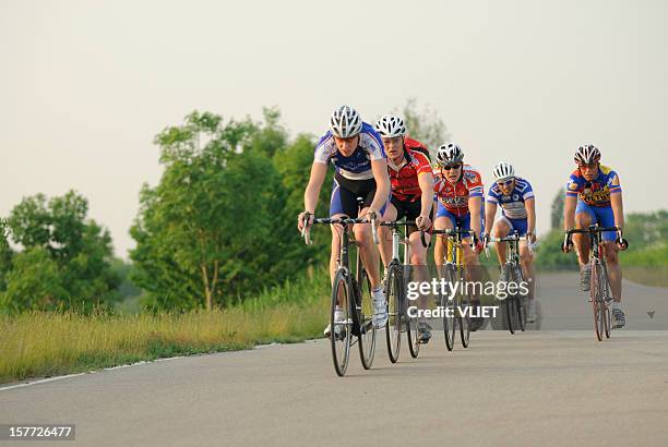 formação do aluno holandês ciclistas - bicicleta de corrida imagens e fotografias de stock