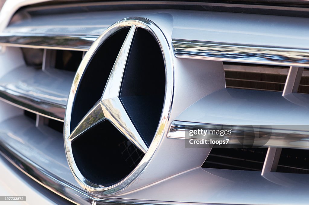 Mercedes-Benz logo