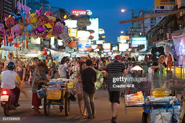 khao san road, bangkok, thailand (xxxl) - khao san road stock pictures, royalty-free photos & images