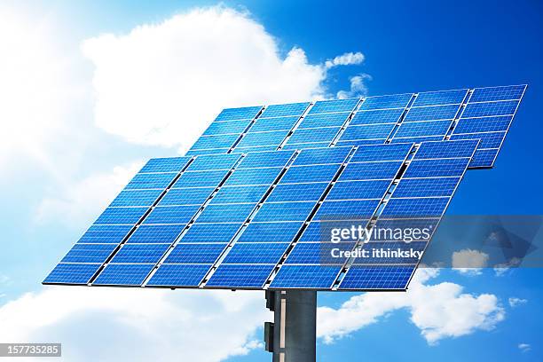 solar-panel mit clear sky - control panel stock-fotos und bilder