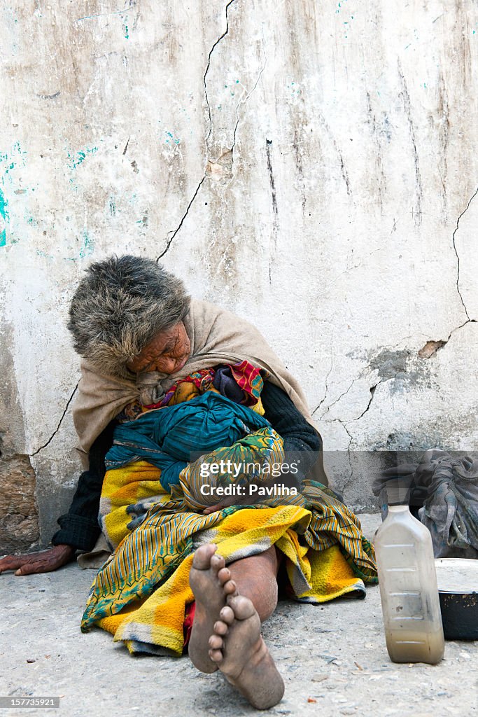 Indian Senior Frau ruhen Westbengalen Asien