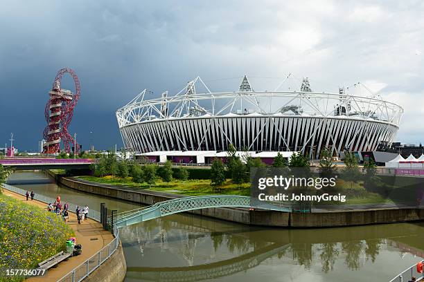 london 2012 olympic park - olympic park venue stockfoto's en -beelden