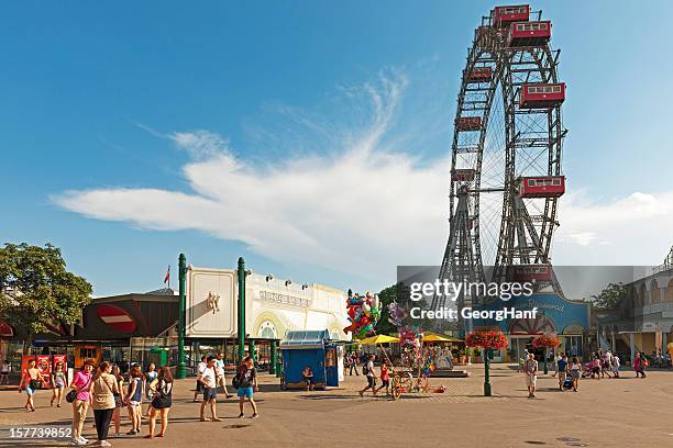 ferris wheel - prater wien stock pictures, royalty-free photos & images