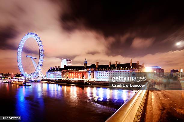 thames view, westminster bridge - london eye stockfoto's en -beelden