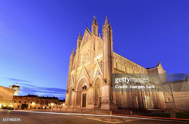 orvieto cathedral (duomo) - orvieto stock pictures, royalty-free photos & images