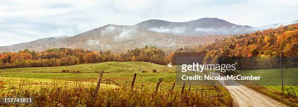 hilly pastures in appalachian mountain range - eastern townships stockfoto's en -beelden