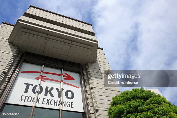 tokyo stock exchange - tokyo stock exchange stock pictures, royalty-free photos & images