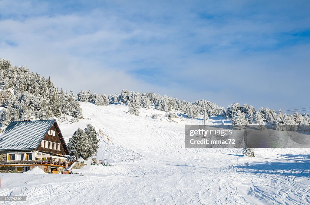 Winter-Landschaft mit ski lift point of view