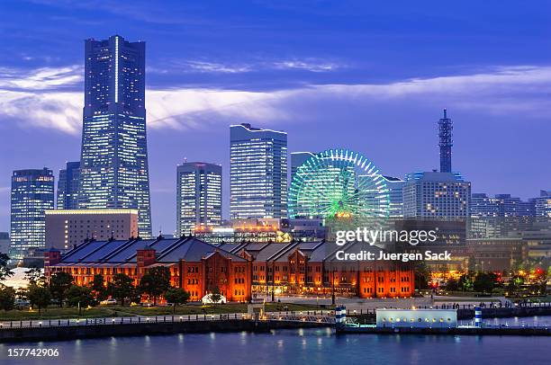 the skyline of yokohama - yokohama skyline stock pictures, royalty-free photos & images