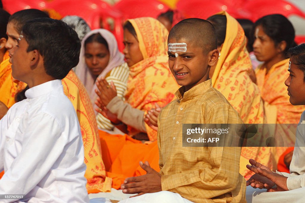 INDIA-RELIGION-MOSQUE-HINDU-ANNIVERSARY