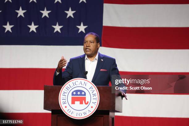 Republican presidential candidate conservative radio talk show host Larry Elder speaks to guests at the Republican Party of Iowa 2023 Lincoln Dinner...