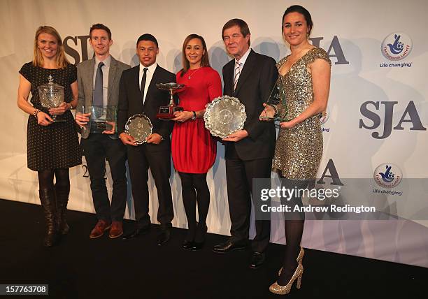 Award winners Anna Watkins, Jonny Marray, Alex Oxlade-Chamberlain, Jessica Ennis, George O'Grady and Sarah Storey pose with their awards during the...