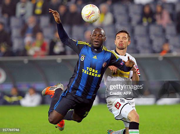 Borussia Monchengladbach's Alexander Ring vies with Fenerbahce's Henri Bienvenu during the UEFA Europa League football match against Fenerbahce SK on...