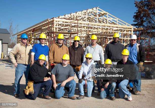 Construction Crew House Photos and Premium High Res Pictures - Getty Images