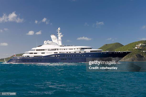 yacht "al mirqab" übergeben von saint martin auf january1st 2010 - motorjacht stock-fotos und bilder