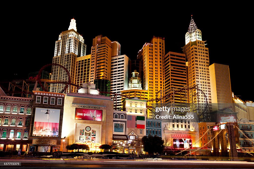 New York casino in Las Vegas at night