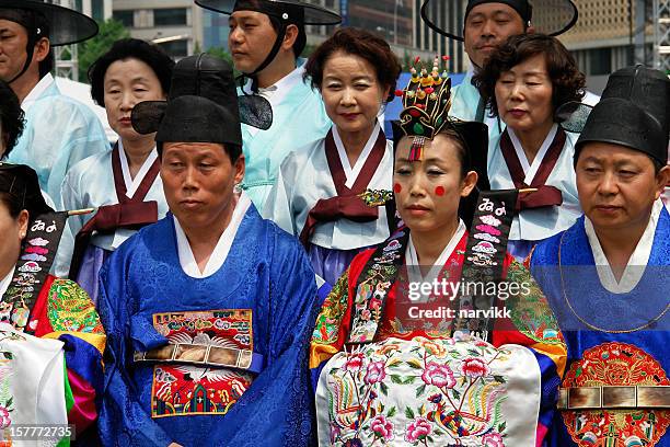 koreans performing old wedding ceremony - korean people stock pictures, royalty-free photos & images