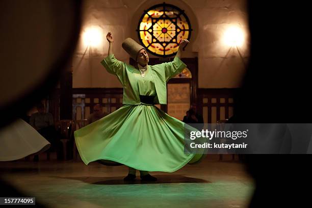 whirling dervish - soefisme stockfoto's en -beelden