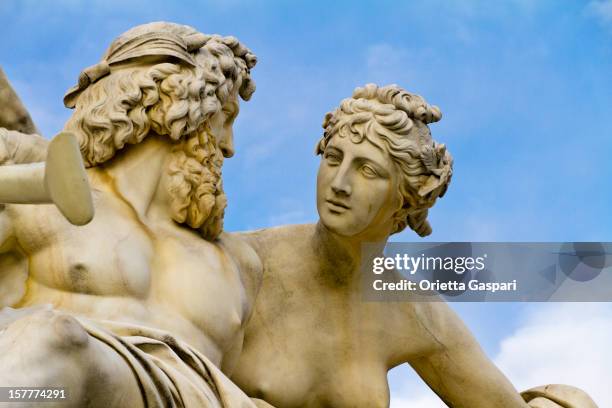 pallas-athene fountain, vienna - greek mythology statue stock pictures, royalty-free photos & images