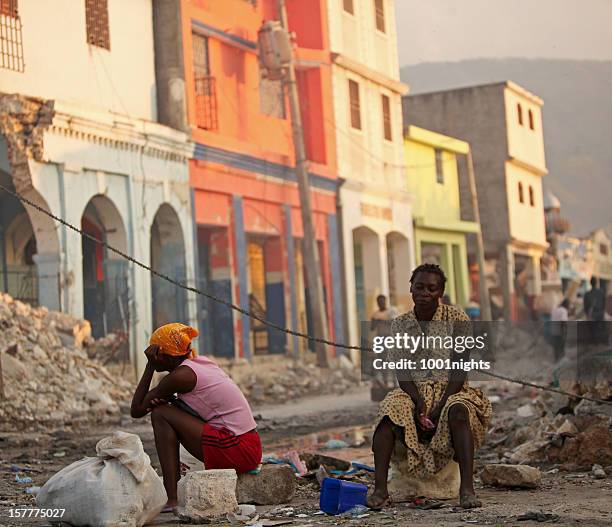 après le tremblement de terre, à haïti - haïti photos et images de collection