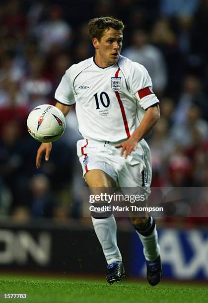 Michael Owen of England charges forward during the Nationwide International Friendly match between England and Paraguay played at Anfield, in...