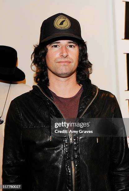 Pete Yorn attends Beth Yorn's Jewelry Show at Roseark on December 5, 2012 in West Hollywood, California.