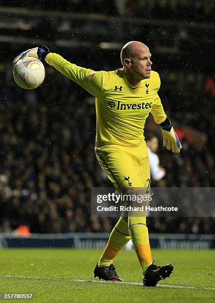 Brad Friedel of Tottenham Hotspur dispatches the ball during the UEFA Europa League Group J match between Tottenham Hotspur and Panathinaikos at...