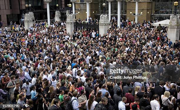 General View Of The Crowd Who Gathered For A Flash Mob Tribute To Michael Jackson Outside Liverpool Street Station In London.