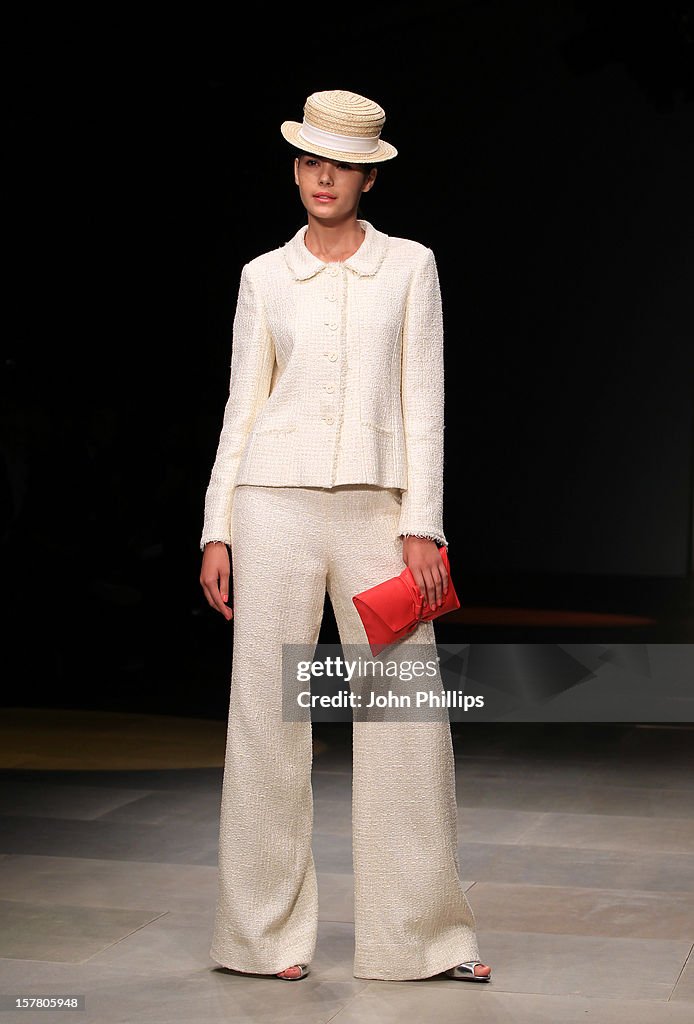 Caroline Charles Catwalk - London Fashion Week