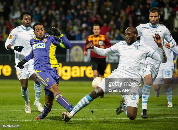 Marcos Tavares of Maribor vies for the ball with Michael Ciani of Lazio during their UEFA Europa League football match NK Maribor vs. S.S. Lazio in...