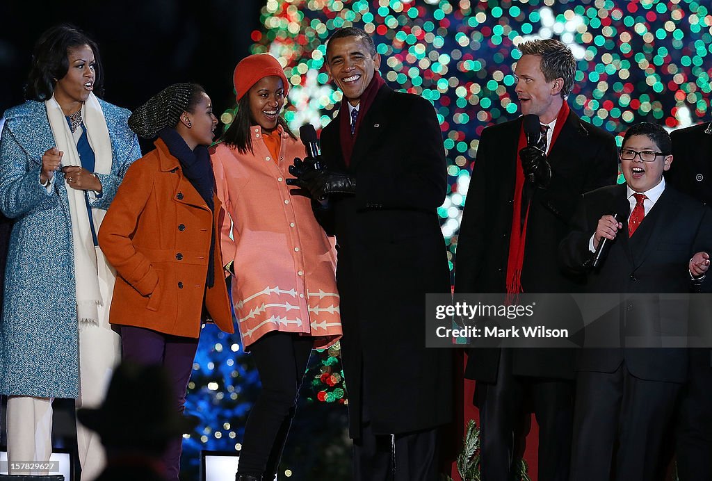 President Obama And Family Attend Nat'l Christmas Tree Lighting