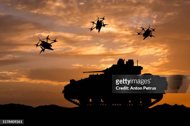 american infantry fighting vehicle and fpv kamikaze drones - weapon foto e immagini stock