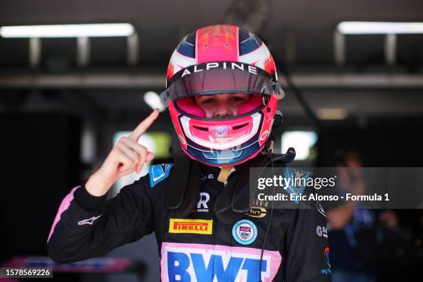 Pole position qualifier Abbi Pulling of Great Britain and Rodin Carlin celebrates in parc ferme after qualifying for the F1 Academy Series Round 6:Le...