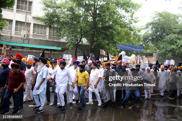 1984 Riots Survivors and families of 1984 Sikh riots are protesting outside ...