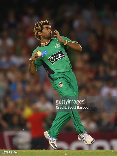 Lasith Malinga of the Stars bowls during the Big Bash League match between the Melbourne Renegades and the Melbourne Stars at Etihad Stadium on...