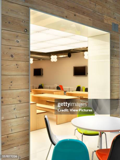 47 Sony Pictures Entertainment Office Stock Photos, High-Res Pictures ...