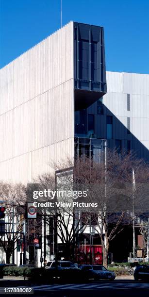 One Omotesando, Tokyo, Japan, Architect Kengo Kuma & Associates, One Omotesando Detail Of Facade Showing Boardroom Window.