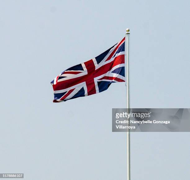 english flag - swaying stock pictures, royalty-free photos & images