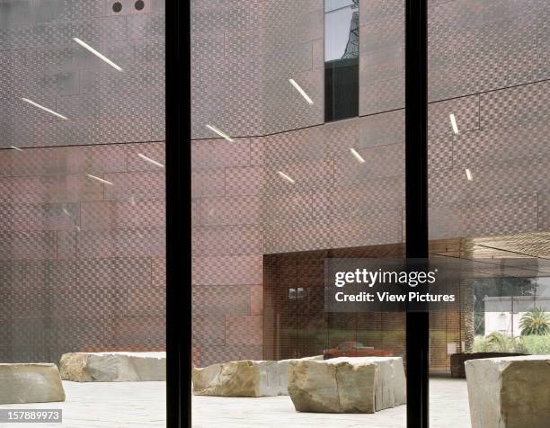 De Young Museum, San Francisco, United States, Architect Herzog & De Meuron, De Young Museum Entrance Courtyard With Andy Goldsworthy Sculpture In...