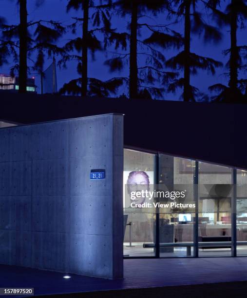 Design Sight [Design Museum], Tokyo, Japan, Architect Tadao Ando 21_21 Design Sight Exterior View At Twilight.