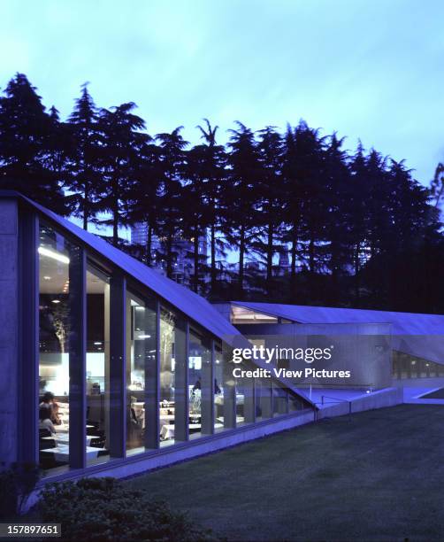 Design Sight [Design Museum], Tokyo, Japan, Architect Tadao Ando 21_21 Design Sight Exterior View At Twilight.